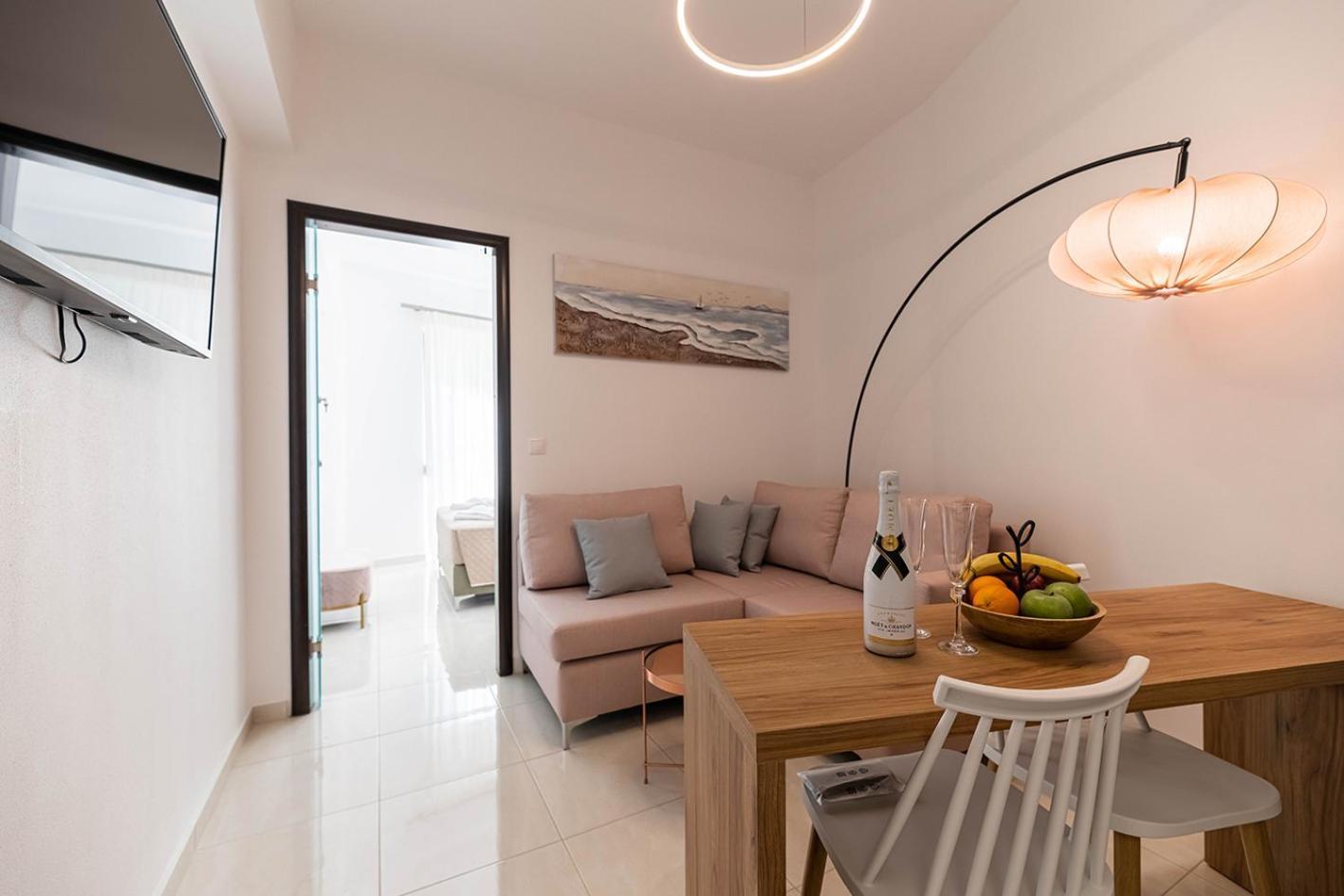 Archangelos Sky Junior Apartment Extérieur photo